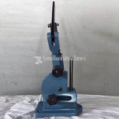 Dressing Stand